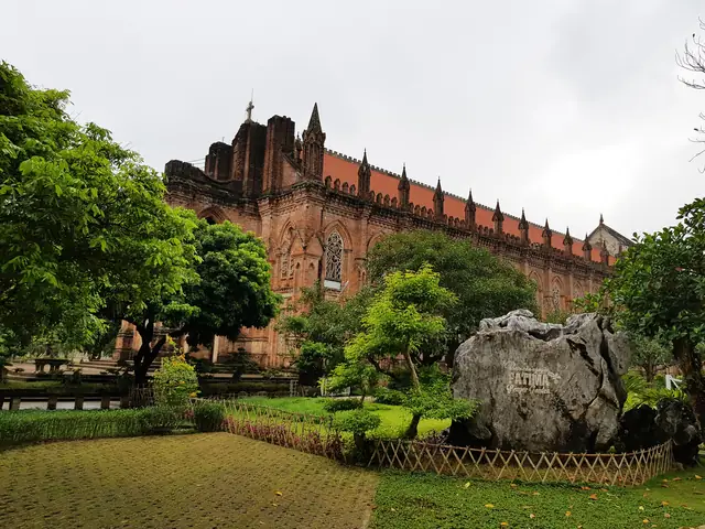 Đan Viện Châu Sơn Ninh Bình: Khám Phá Kiến Trúc "trời Âu" Và Kinh Nghiệm Tham Quan Đan Viện Châu Sơn Ninh Bình: Khám Phá Kiến Trúc "trời Âu" Và Kinh Nghiệm Tham Quan