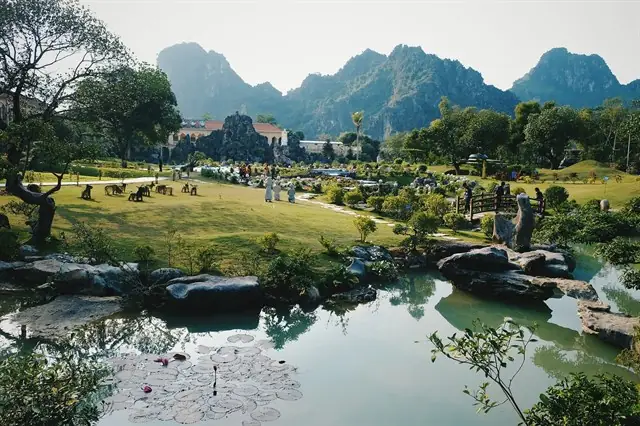 Đan Viện Châu Sơn Ninh Bình: Khám Phá Kiến Trúc "trời Âu" Và Kinh Nghiệm Tham Quan Đan Viện Châu Sơn Ninh Bình: Khám Phá Kiến Trúc "trời Âu" Và Kinh Nghiệm Tham Quan