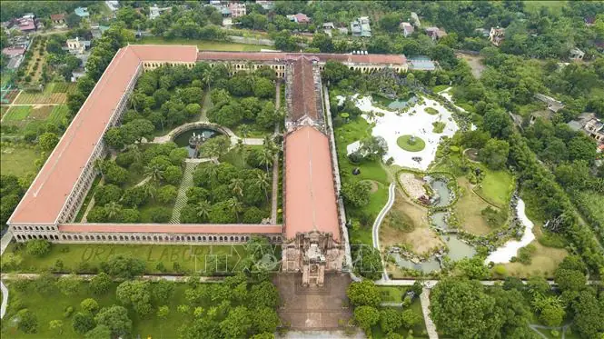 Đan Viện Châu Sơn Ninh Bình: Khám Phá Kiến Trúc "trời Âu" Và Kinh Nghiệm Tham Quan Đan Viện Châu Sơn Ninh Bình: Khám Phá Kiến Trúc "trời Âu" Và Kinh Nghiệm Tham Quan