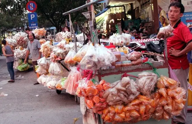 Top Chợ Bánh Tráng Sài Gòn: Khám Phá Địa Điểm Sỉ & Lẻ Hấp Dẫn