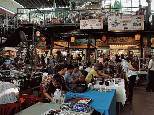 Chợ Đồ Nội Thất Cũ Sài Gòn: Danh Sách Địa Điểm, Kinh Nghiệm Mua Hàng Giá Rẻ