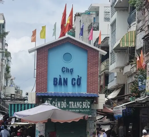 Chợ Đồ Nội Thất Cũ Sài Gòn: Danh Sách Địa Điểm, Kinh Nghiệm Mua Hàng Giá Rẻ