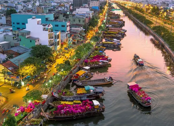 Chợ Hoa Tết Bến Bình Đông 2025: Lịch, Địa Điểm, Kinh Nghiệm Và Trải Nghiệm "trên Bến Dưới Thuyền" 49 Chợ Hoa Tết Bến Bình Đông 2025: Lịch, Địa Điểm, Kinh Nghiệm Và Trải Nghiệm “trên Bến Dưới Thuyền”
