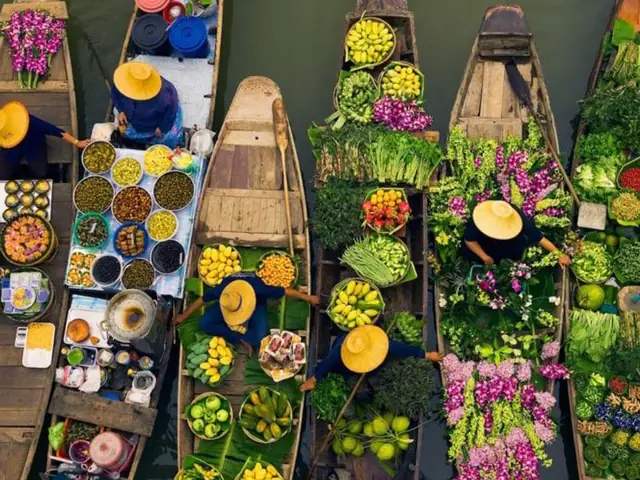 Chợ Nổi Cái Bè Tiền Giang: Khám Phá Nét Văn Hóa Sông Nước & Kinh Nghiệm Du Lịch Từ A-z Chợ Nổi Cái Bè Tiền Giang: Khám Phá Nét Văn Hóa Sông Nước & Kinh Nghiệm Du Lịch Từ A-z