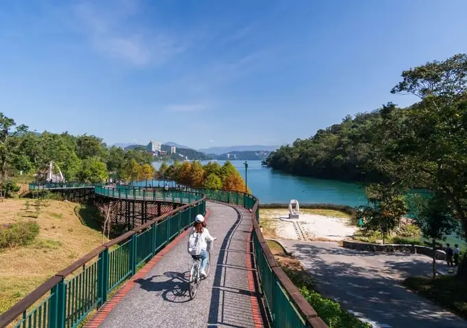 Chơi Gì Ở Hồ Nhật Nguyệt Đài Loan: Kinh Nghiệm A-z Cho Du Khách Chơi Gì Ở Hồ Nhật Nguyệt Đài Loan: Kinh Nghiệm A-z Cho Du Khách