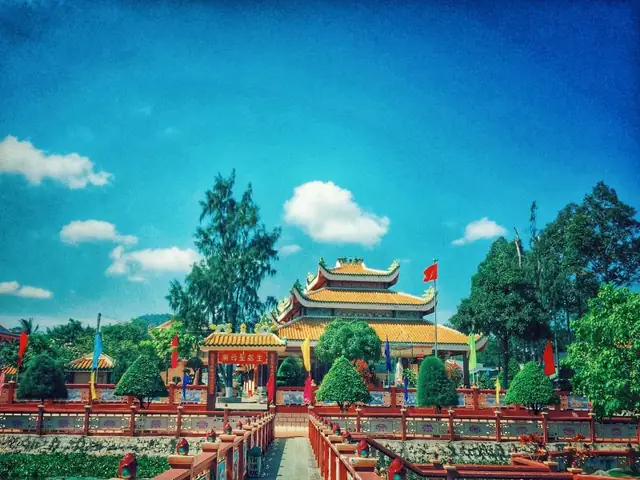 Miếu Bà Chúa Xứ Bàu Mướp An Giang: Lịch Sử, Vẻ Đẹp Và Kinh Nghiệm Hành Hương 79 Miếu Bà Chúa Xứ Bàu Mướp An Giang: Lịch Sử, Vẻ Đẹp Và Kinh Nghiệm Hành Hương