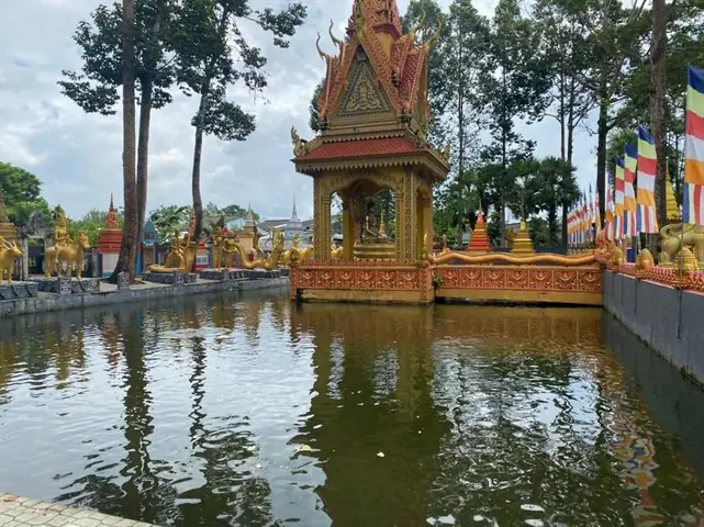 Chùa Bốn Mặt Sóc Trăng: Khám Phá Kiến Trúc Độc Đáo Và Giá Trị Tâm Linh Chùa Bốn Mặt Sóc Trăng: Khám Phá Kiến Trúc Độc Đáo Và Giá Trị Tâm Linh