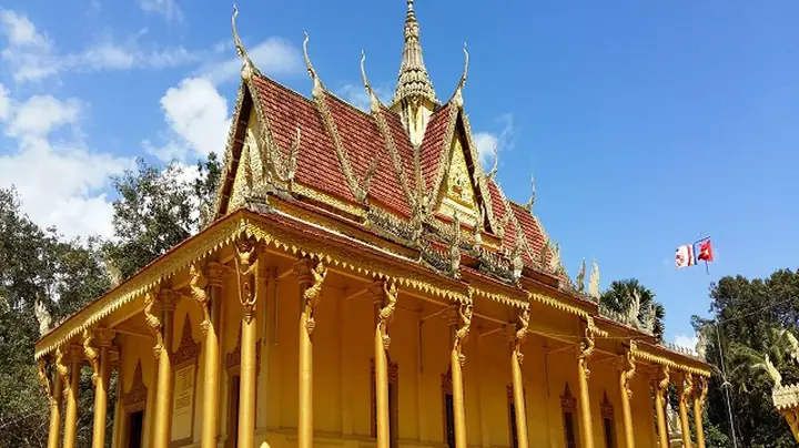 Chùa Bốn Mặt Sóc Trăng: Khám Phá Kiến Trúc Độc Đáo Và Giá Trị Tâm Linh 29 Chùa Bốn Mặt Sóc Trăng: Khám Phá Kiến Trúc Độc Đáo Và Giá Trị Tâm Linh