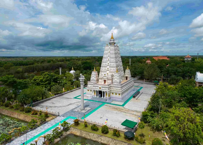 Thiền Viện Trúc Lâm Chánh Giác Tiền Giang: Khám Phá Kiến Trúc, Lịch Sử Và Điểm Đến Tâm Linh 26 Thiền Viện Trúc Lâm Chánh Giác Tiền Giang: Khám Phá Kiến Trúc, Lịch Sử Và Điểm Đến Tâm Linh