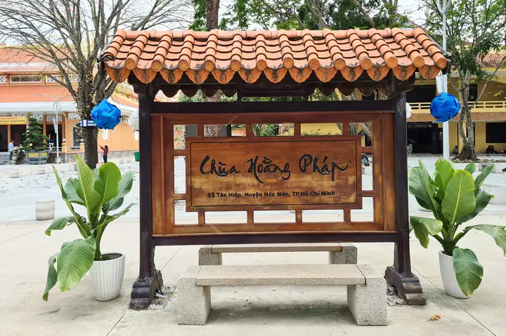 Chùa Hoằng Pháp Ở Tỉnh Nào? Thông Tin Chi Tiết Về Địa Chỉ, Lịch Sử Và Các Hoạt Động Tâm Linh 28 Chùa Hoằng Pháp Ở Tỉnh Nào? Thông Tin Chi Tiết Về Địa Chỉ, Lịch Sử Và Các Hoạt Động Tâm Linh