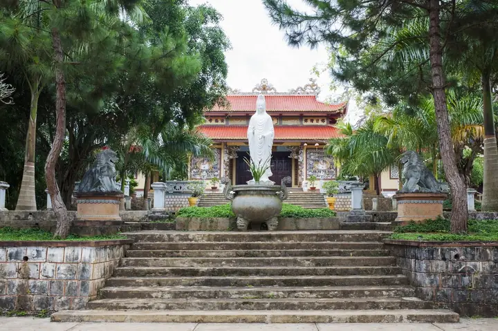 Khám Phá Chùa Linh Thắng Và Các Ngôi Chùa Tâm Linh Nổi Tiếng Tại Di Linh, Lâm Đồng 2 Khám Phá Chùa Linh Thắng Và Các Ngôi Chùa Tâm Linh Nổi Tiếng Tại Di Linh, Lâm Đồng