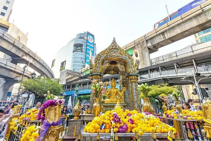 Chùa Phật Bốn Mặt Thái Lan: Tìm Hiểu Sự Linh Thiêng Và Kinh Nghiệm Du Lịch Chùa Phật Bốn Mặt Thái Lan: Tìm Hiểu Sự Linh Thiêng Và Kinh Nghiệm Du Lịch