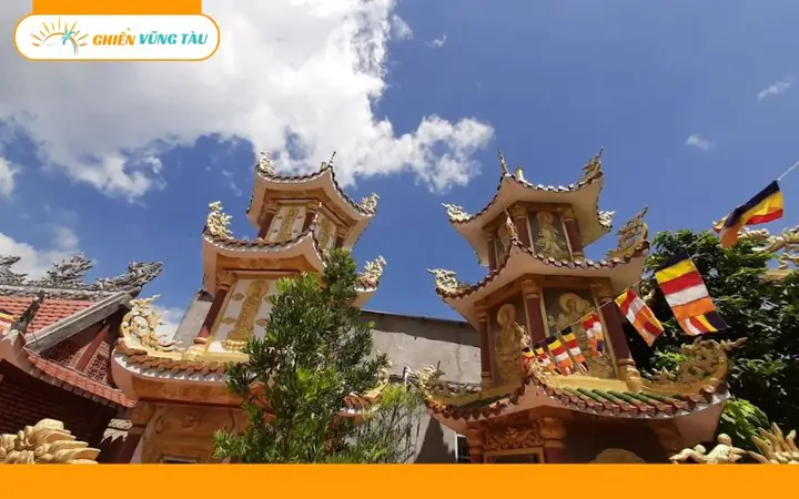 Chùa Phật Linh Bà Rịa Vũng Tàu: Lịch Sử, Kiến Trúc Và Kinh Nghiệm Tham Quan Chùa Phật Linh Bà Rịa Vũng Tàu: Lịch Sử, Kiến Trúc Và Kinh Nghiệm Tham Quan