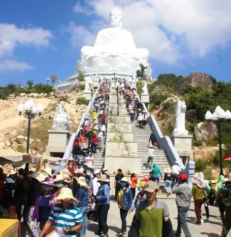 Chùa Thiên Hưng Bình Định: Vẻ Đẹp "phượng Hoàng Cổ Trấn" Và Mối Liên Hệ Với Trần Bắc Hà