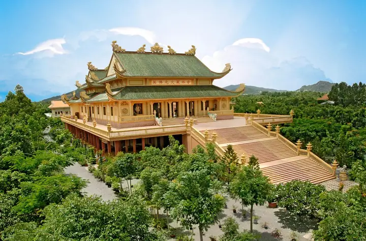 Top Các Ngôi Chùa Linh Thiêng Trên Đường Đi Vũng Tàu: Khám Phá Lộ Trình Hành Hương