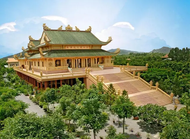 Top Các Ngôi Chùa Linh Thiêng Trên Đường Đi Vũng Tàu: Khám Phá Lộ Trình Hành Hương