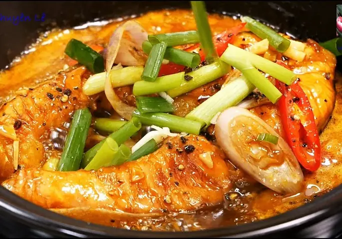 Khám Phá Cơm Cá Kho Tộ Hà Nội: Top Quán Ngon & Bí Quyết Thưởng Thức Khám Phá Cơm Cá Kho Tộ Hà Nội: Top Quán Ngon & Bí Quyết Thưởng Thức