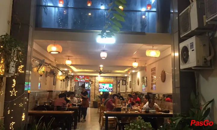 Khám Phá Cơm Chay Việt Huỳnh Tấn Phát: Địa Chỉ, Thực Đơn & Đánh Giá