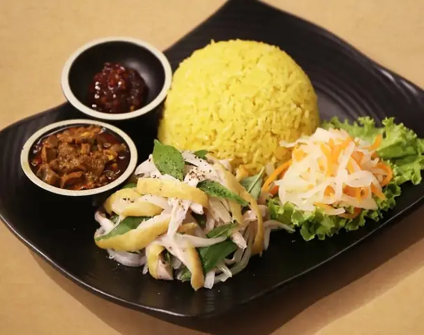 Cơm Gà Hồ Nghinh Đà Nẵng: Top Quán Ngon, Địa Chỉ & Review Chi Tiết Cơm Gà Hồ Nghinh Đà Nẵng: Top Quán Ngon, Địa Chỉ & Review Chi Tiết