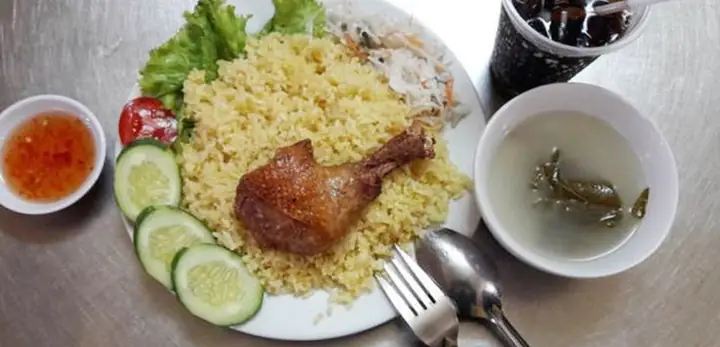 Cơm Gà Xối Mỡ Vân Ngọc: Địa Điểm, Đánh Giá & Cách Đặt Món Ngon Cơm Gà Xối Mỡ Vân Ngọc: Địa Điểm, Đánh Giá & Cách Đặt Món Ngon