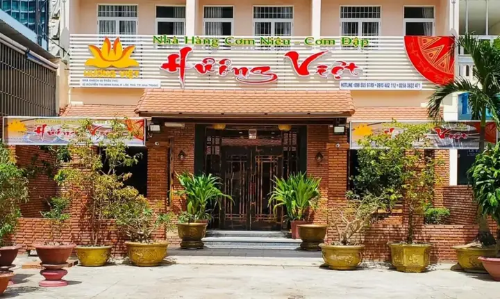 Cơm Niêu Hương Việt Kon Tum: Địa Chỉ, Thực Đơn & Review Chi Tiết