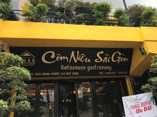 Cơm Niêu Sài Gòn Quận 3: Khám Phá Hương Vị Đặc Sắc & Quán Ngon Nhất