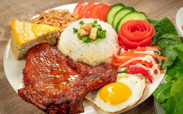 Cơm Tấm Sài Gòn: Khám Phá Đặc Sản Ngon Nức Tiếng & Top Quán Nhất Định Phải Thử 61 Cơm Tấm Sài Gòn: Khám Phá Đặc Sản Ngon Nức Tiếng & Top Quán Nhất Định Phải Thử