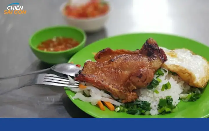 Cơm Tấm Sài Gòn Quận 7: Danh Sách Quán Ngon & Kinh Nghiệm Chọn Lựa Cơm Tấm Sài Gòn Quận 7: Danh Sách Quán Ngon & Kinh Nghiệm Chọn Lựa