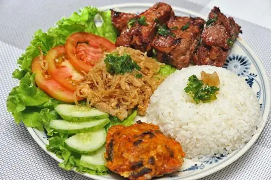 Cơm Tấm Sài Gòn Tại Vinh: Danh Sách Quán Ngon, Địa Chỉ & Kinh Nghiệm Chọn Lựa