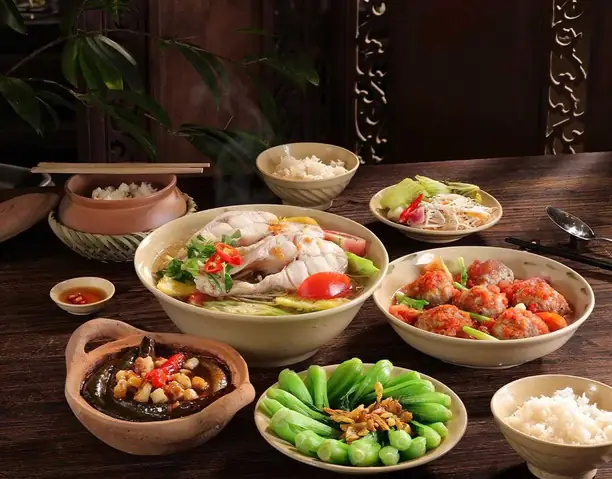 Top Quán Cơm Việt Ngon Chuẩn Vị Mẹ Nấu Tại Sài Gòn: Khám Phá Danh Sách Hay Nhất Top Quán Cơm Việt Ngon Chuẩn Vị Mẹ Nấu Tại Sài Gòn: Khám Phá Danh Sách Hay Nhất