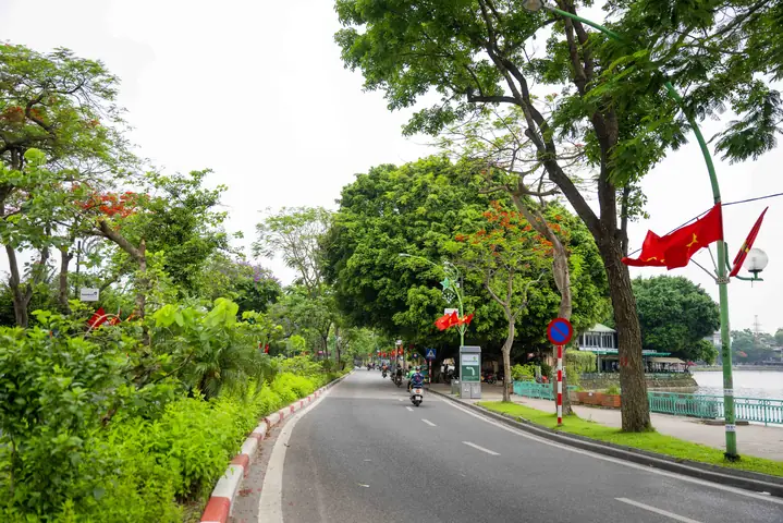 Khám Phá Những Con Đường Lãng Mạn Nhất Hà Nội: Địa Điểm Hẹn Hò Lý Tưởng