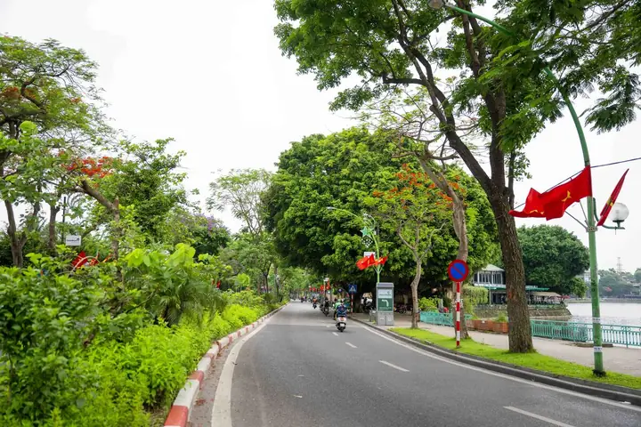 Khám Phá Những Con Đường Lãng Mạn Nhất Hà Nội: Địa Điểm Hẹn Hò Lý Tưởng
