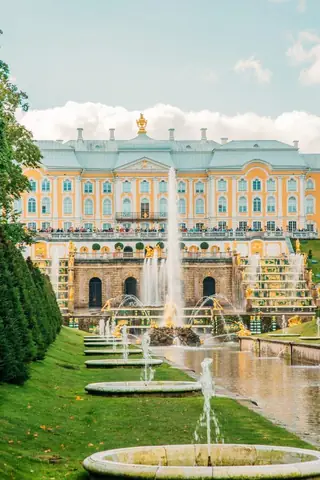 Cung Điện Mùa Hè Nga: Khám Phá Peterhof – “versailles Của Nga”