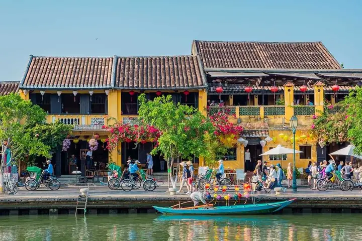Đi Tàu Từ Hội An Đi Huế: Giá Vé, Lịch Trình & Kinh Nghiệm Chi Tiết 2024 Đi Tàu Từ Hội An Đi Huế: Giá Vé, Lịch Trình & Kinh Nghiệm Chi Tiết 2024