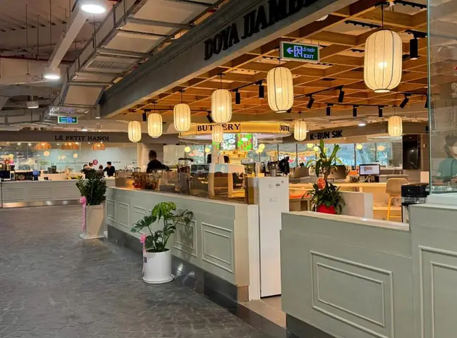 Diamond Plaza Có Gì Ăn? Khám Phá Thiên Đường Ẩm Thực Tầng 5 & Food Court Diamond Plaza Có Gì Ăn? Khám Phá Thiên Đường Ẩm Thực Tầng 5 & Food Court