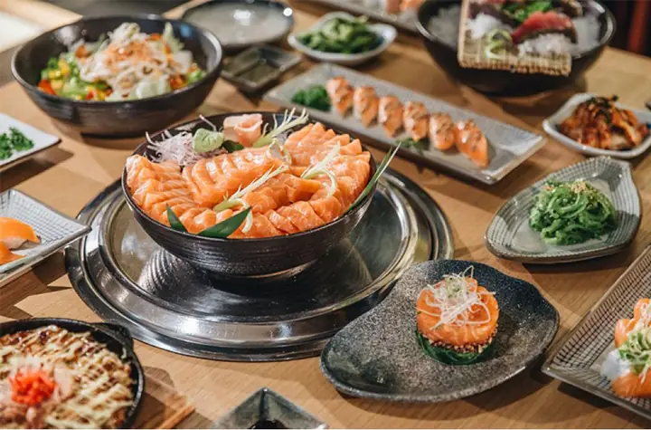 Diamond Plaza Có Gì Ăn? Khám Phá Thiên Đường Ẩm Thực Tầng 5 & Food Court Diamond Plaza Có Gì Ăn? Khám Phá Thiên Đường Ẩm Thực Tầng 5 & Food Court