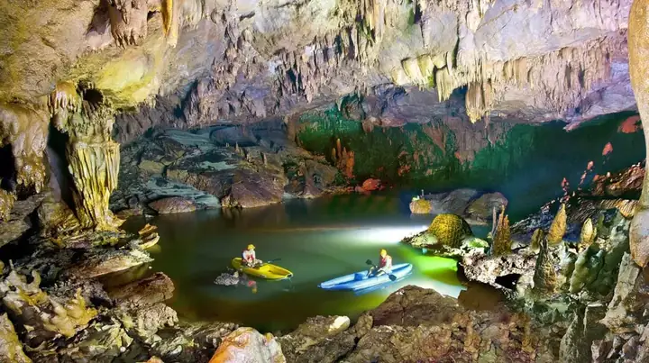 Top 25+ Địa Điểm Du Lịch Quảng Bình Nổi Tiếng Nhất: Khám Phá "vương Quốc Hang Động" Top 25+ Địa Điểm Du Lịch Quảng Bình Nổi Tiếng Nhất: Khám Phá "vương Quốc Hang Động"