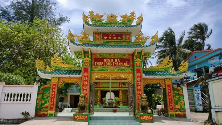 Khám Phá Dinh Cậu Dinh Bà Phú Quốc: Điểm Hẹn Tâm Linh & Văn Hóa Đảo Ngọc Khám Phá Dinh Cậu Dinh Bà Phú Quốc: Điểm Hẹn Tâm Linh & Văn Hóa Đảo Ngọc