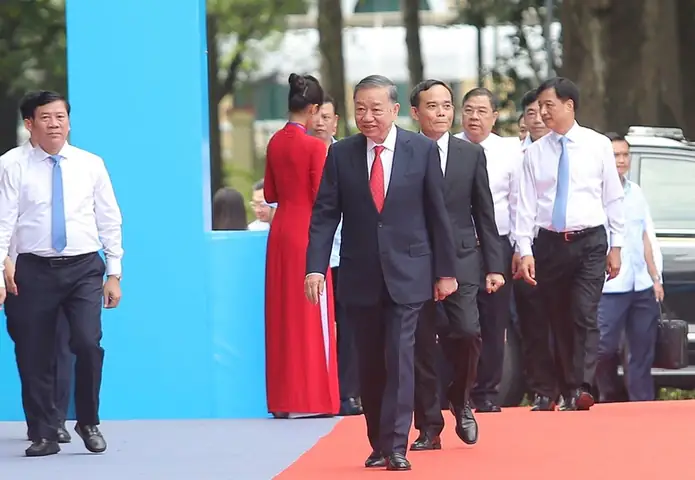 Dinh Độc Lập (dinh Thống Nhất) Tp.hcm: Lịch Sử, Vé Tham Quan Và Kinh Nghiệm A-z