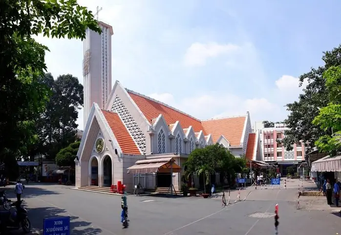 Dòng Chúa Cứu Thế Là Gì? Lịch Sử, Sứ Mệnh Và Ơn Gọi