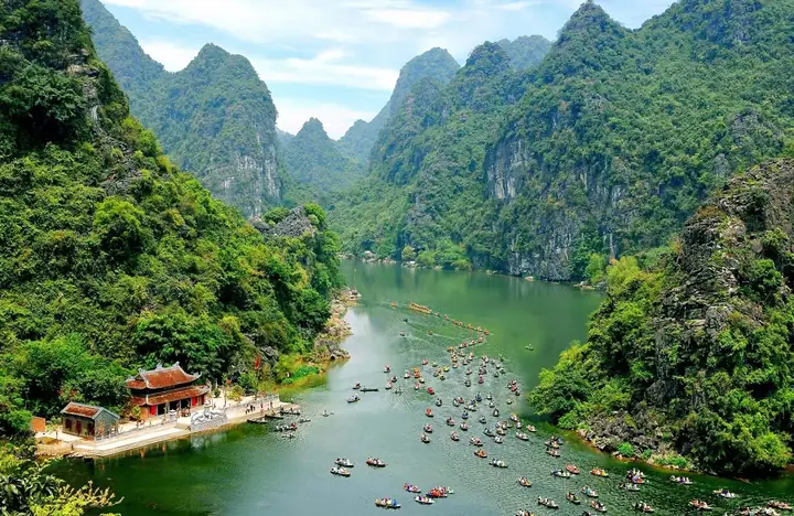 Kinh Nghiệm Khám Phá Chùa Bái Đính Tràng An Trong 1 Ngày Trọn Vẹn