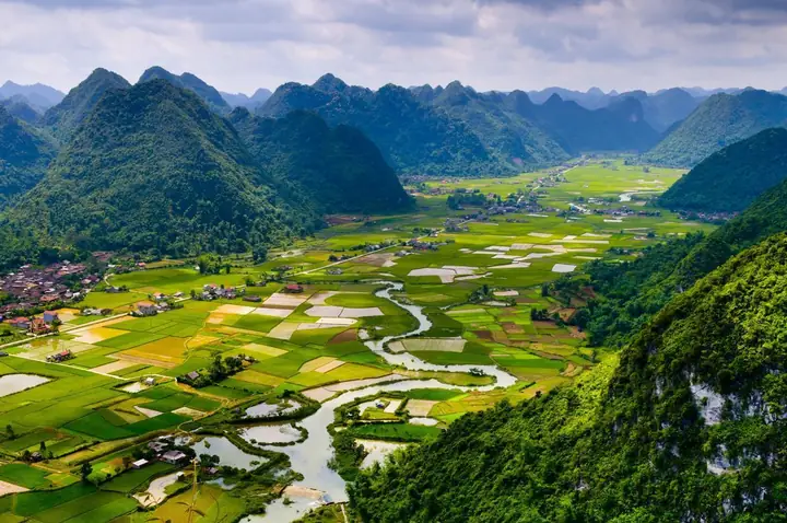 Du Lịch Lạng Sơn Từ A-z: Cẩm Nang Chi Tiết Khám Phá Địa Điểm, Ăn Uống & Kinh Nghiệm 2025