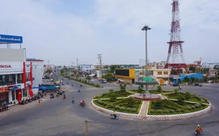 Du Lịch Năm Căn Cà Mau: Khám Phá Kinh Nghiệm, Địa Điểm Vui Chơi & Ăn Uống
