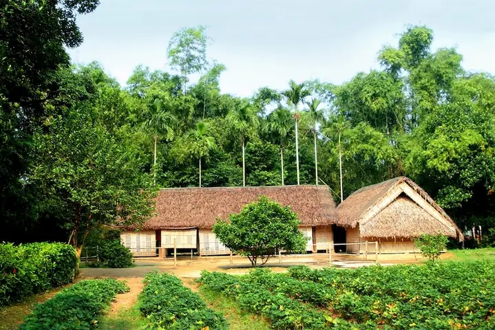 Khám Phá Du Lịch Nam Đàn Nghệ An: Top 7+ Điểm Đến Lịch Sử & Sinh Thái Hấp Dẫn Nhất Khám Phá Du Lịch Nam Đàn Nghệ An: Top 7+ Điểm Đến Lịch Sử & Sinh Thái Hấp Dẫn Nhất