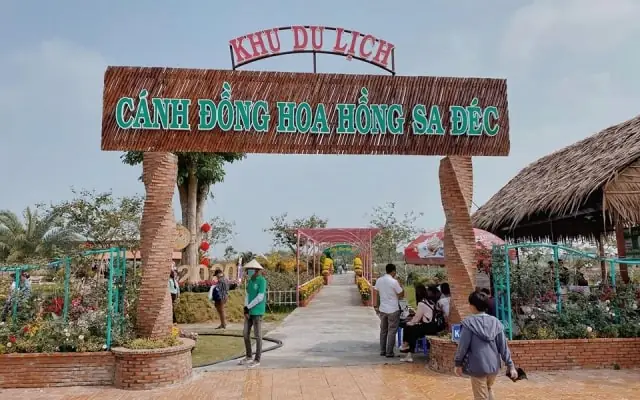 Du Lịch Sa Đéc: Khám Phá Làng Hoa, Kiến Trúc Cổ & Ẩm Thực Miền Tây Du Lịch Sa Đéc: Khám Phá Làng Hoa, Kiến Trúc Cổ & Ẩm Thực Miền Tây