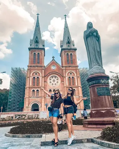 Du Lịch Sài Gòn Ăn Gì: Khám Phá 30+ Món Ngon Hấp Dẫn Không Thể Bỏ Lỡ Du Lịch Sài Gòn Ăn Gì: Khám Phá 30+ Món Ngon Hấp Dẫn Không Thể Bỏ Lỡ