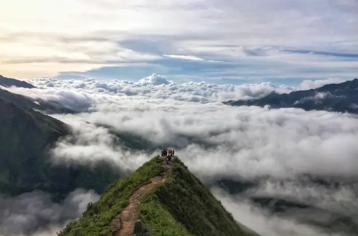 Kinh Nghiệm Du Lịch Tà Xùa Mộc Châu: Lịch Trình, Di Chuyển Và Địa Điểm Check-in "săn Mây" Kinh Nghiệm Du Lịch Tà Xùa Mộc Châu: Lịch Trình, Di Chuyển Và Địa Điểm Check-in "săn Mây"