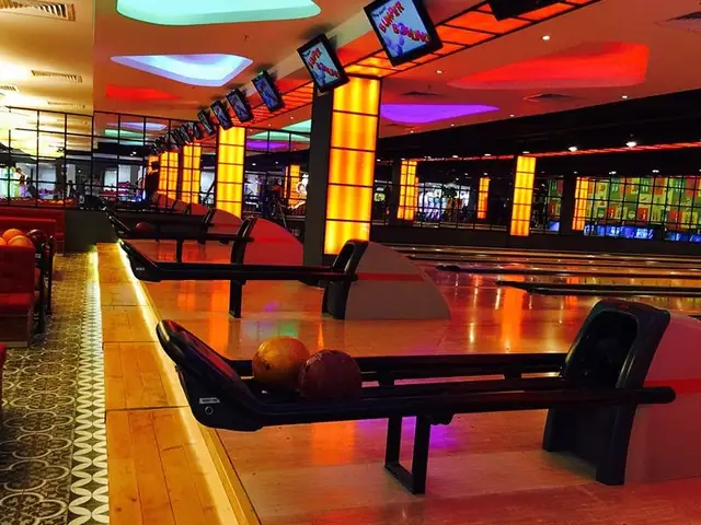 Giá Chơi Bowling Vạn Hạnh Mall: Chi Tiết Bảng Giá, Giờ Mở Cửa & Kinh Nghiệm Giá Chơi Bowling Vạn Hạnh Mall: Chi Tiết Bảng Giá, Giờ Mở Cửa & Kinh Nghiệm