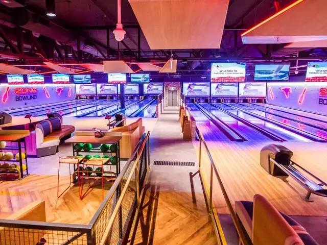 Giá Chơi Bowling Vạn Hạnh Mall: Chi Tiết Bảng Giá, Giờ Mở Cửa & Kinh Nghiệm