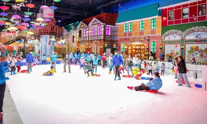 Giá Vé Trượt Tuyết Quận 2: Cập Nhật Mới Nhất & Kinh Nghiệm Vui Chơi Tại Snow Town 16 Giá Vé Trượt Tuyết Quận 2: Cập Nhật Mới Nhất & Kinh Nghiệm Vui Chơi Tại Snow Town